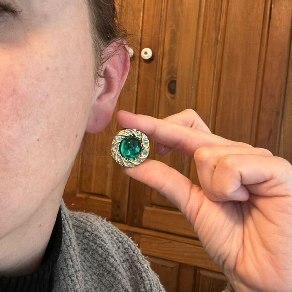 Light Gold tone and green stone acrylic clip on fashion statement earrings - Picture 5 of 6